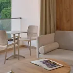 Hotel SOL Tropikal Durres