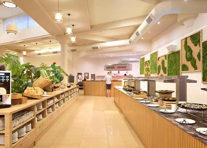 Sol Tropikal 4* Durres