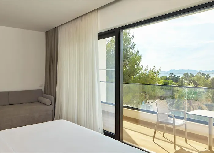 Sol Tropikal 4* Durres