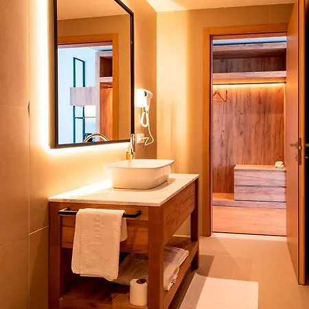 Sol By Melia Tropikal Szálloda 4*
