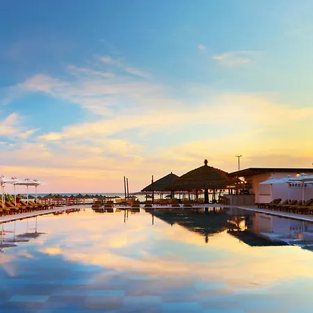 Sol Tropikal Rezort 4*