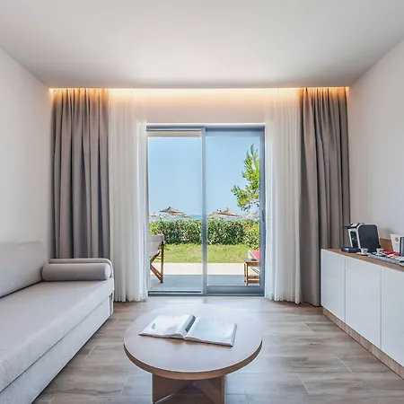 Hotel Sol By Melia Tropikal Durrës