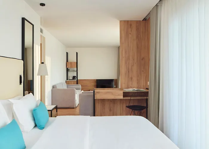 Hotel Sol Tropikal Durrës