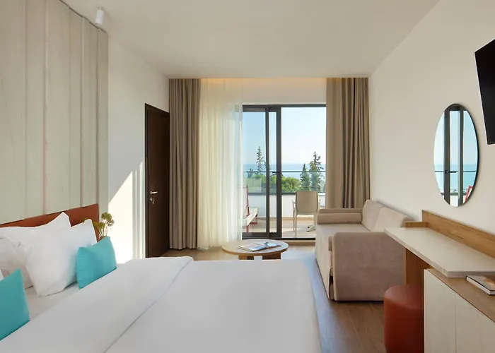 Sol Tropikal Szálloda Durrës